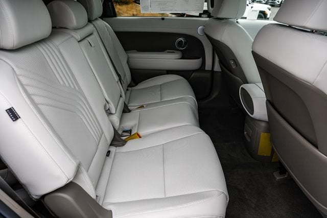 2027 Hyundai Palisade Hybrid SEL Premium 8P
