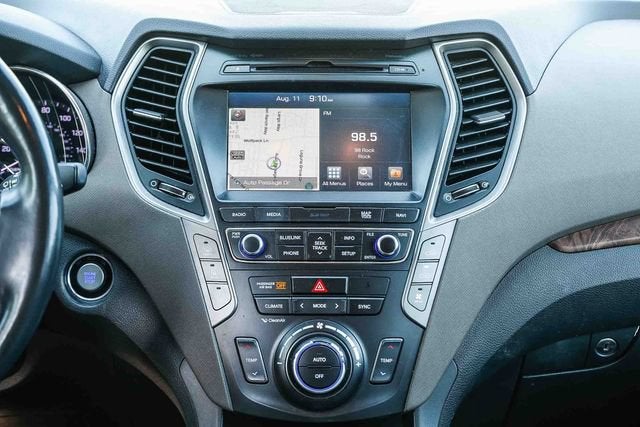 2017 Hyundai Santa Fe SE Ultimate