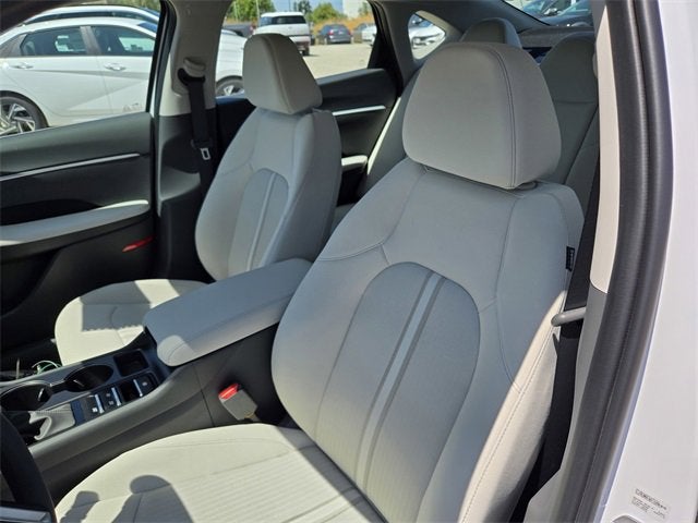 2025 Hyundai Sonata SE
