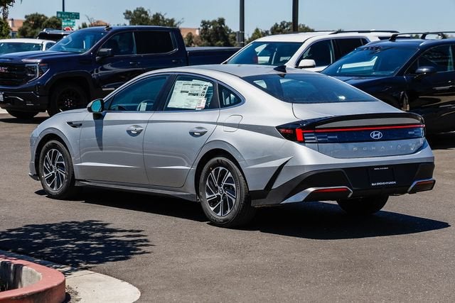 2026 Hyundai Sonata Hybrid Blue
