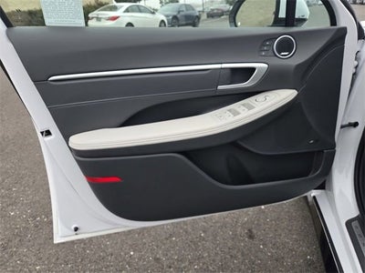 2026 Hyundai Sonata Hybrid Limited