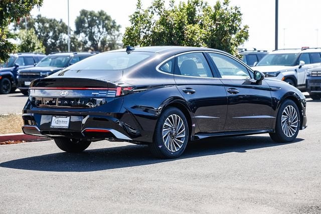 2026 Hyundai Sonata Hybrid Limited