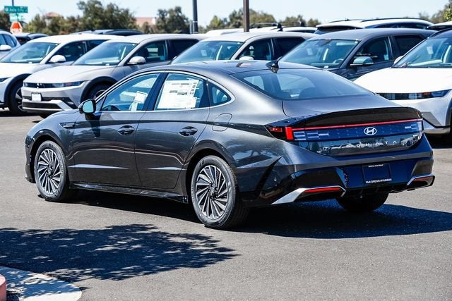 2026 Hyundai Sonata Hybrid Limited
