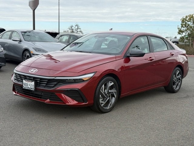 2025 Hyundai Elantra SEL Sport