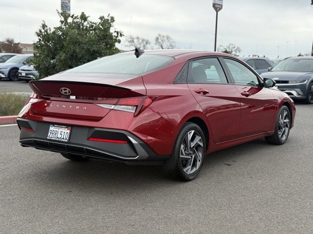 2025 Hyundai Elantra SEL Sport