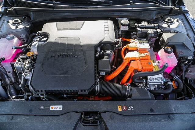 2025 Hyundai Elantra Hybrid SEL Sport