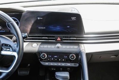 2022 Hyundai Elantra Hybrid Limited