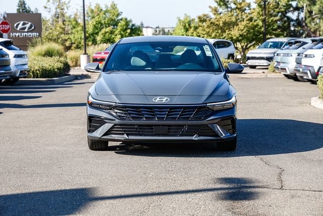 2026 Hyundai Elantra Hybrid Limited