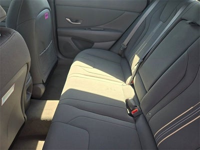 2025 Hyundai Elantra SEL Convenience