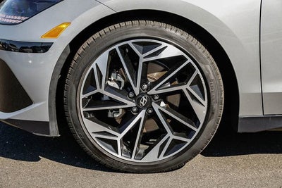 2025 Hyundai IONIQ 6 SEL