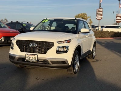 2025 Hyundai Venue SE
