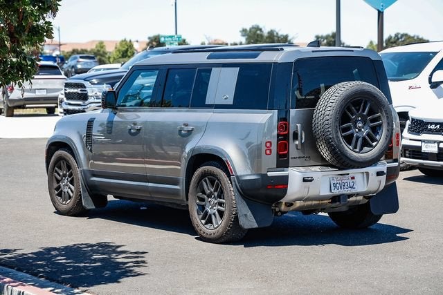 2023 Land Rover Defender SE