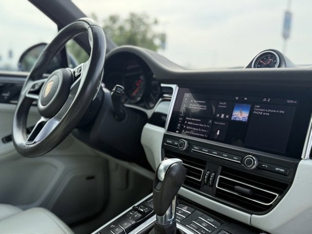 2020 Porsche Macan Base