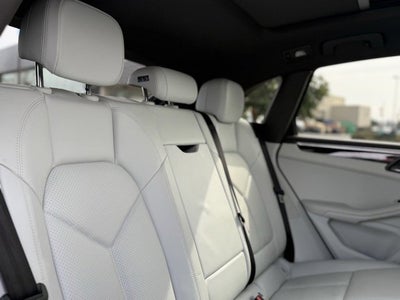 2020 Porsche Macan Base