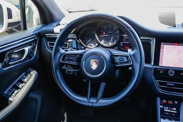 2022 Porsche Macan Base