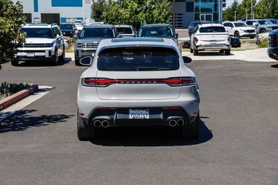 2022 Porsche Macan Base