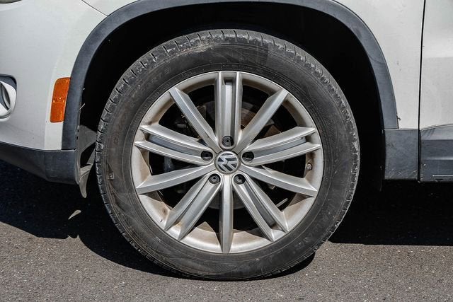 2011 Volkswagen Tiguan SEL