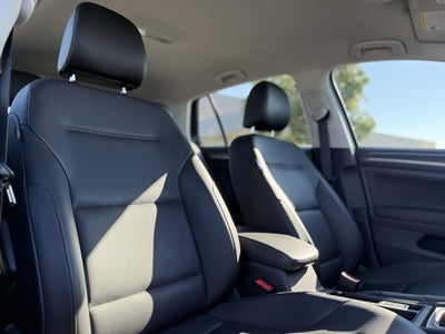 2019 Volkswagen e-Golf SEL Premium