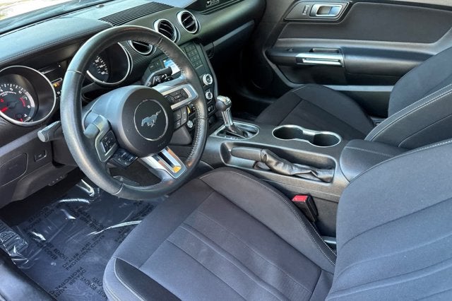 2020 Ford Mustang EcoBoost