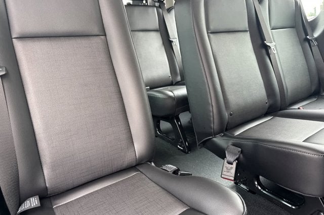 2026 Ford Transit Passenger Wagon XL