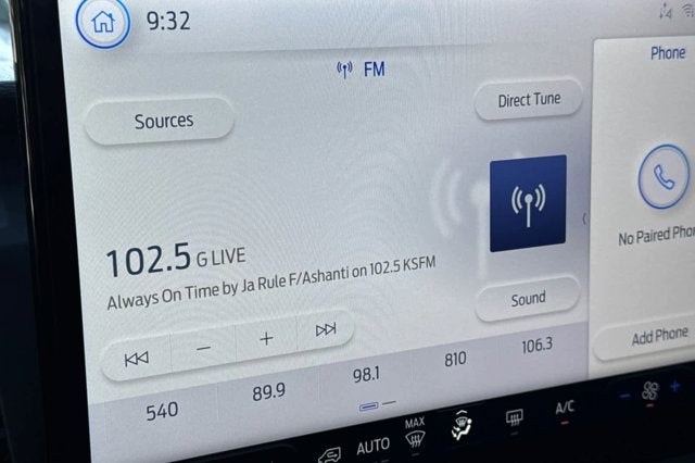 2026 Ford Transit Passenger Wagon XL