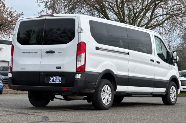 2023 Ford Transit Passenger Wagon XLT