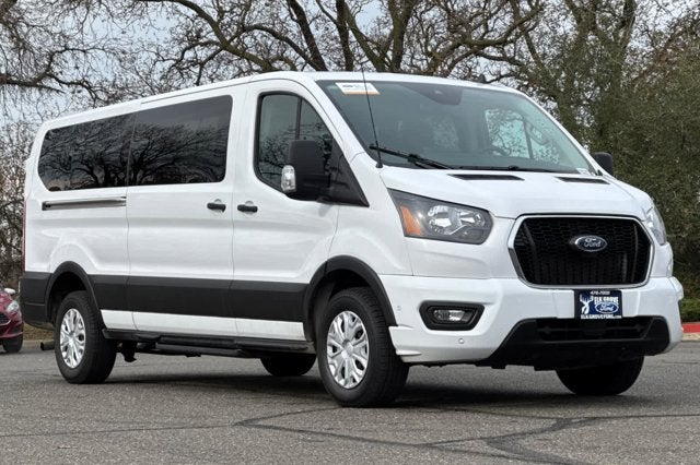 2023 Ford Transit Passenger Wagon XLT