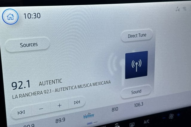 2024 Ford Transit Passenger Wagon XLT