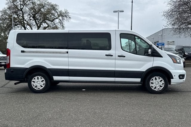 2024 Ford Transit Passenger Wagon XLT