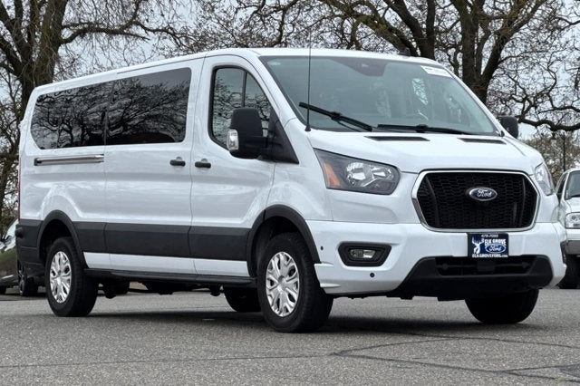 2024 Ford Transit Passenger Wagon XLT