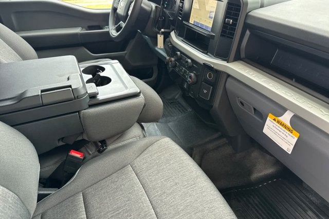 2026 Ford Super Duty F-550 DRW XL