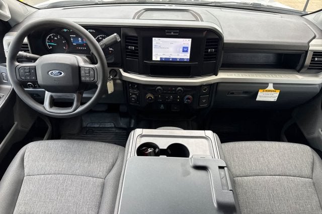 2026 Ford Super Duty F-550 DRW XL