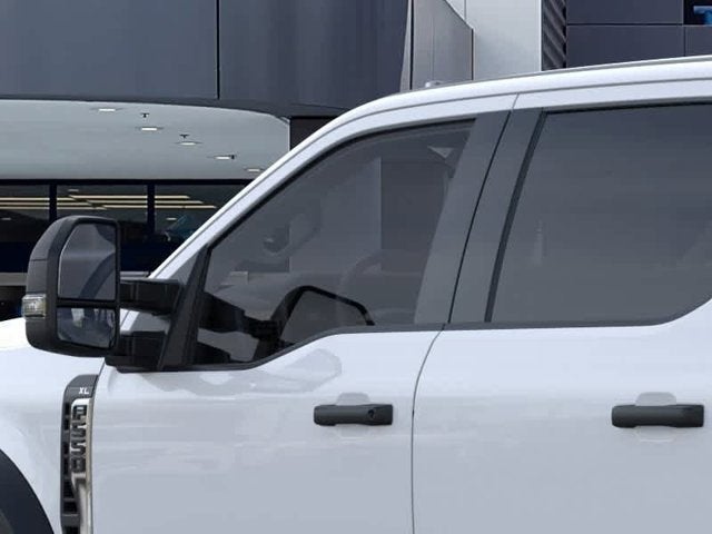 2026 Ford Super Duty F-550 DRW XLT