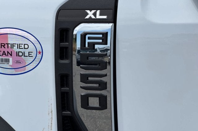 2026 Ford Super Duty F-550 DRW XLT