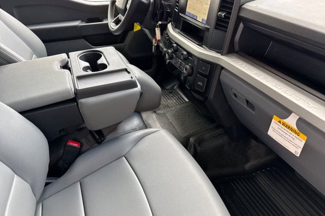 2026 Ford Super Duty F-550 DRW XL