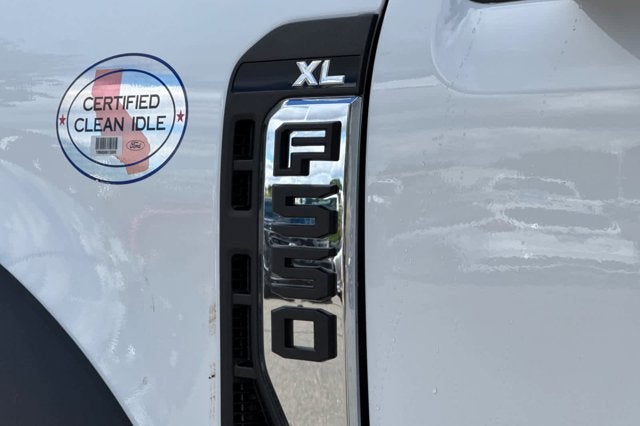 2026 Ford Super Duty F-550 DRW XL