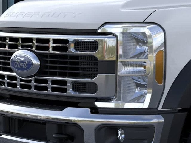 2026 Ford Super Duty F-450 DRW 2WD SuperCab 192 WB 84 CA