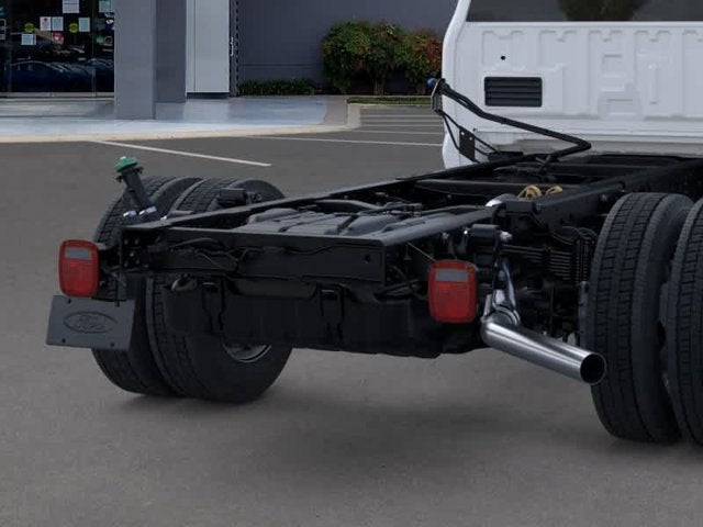 2026 Ford Super Duty F-450 DRW 2WD SuperCab 192 WB 84 CA