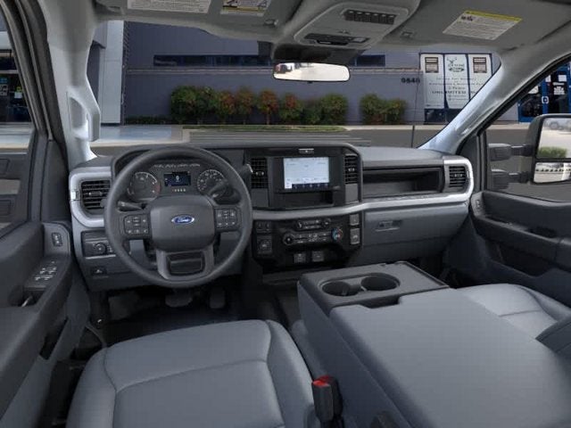 2026 Ford Super Duty F-450 DRW 2WD SuperCab 192 WB 84 CA