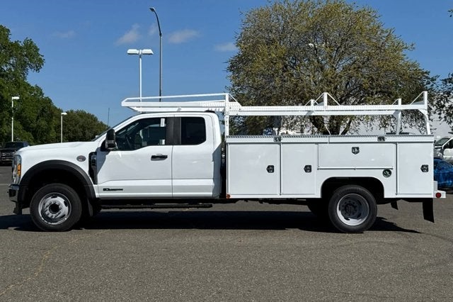 2025 Ford Super Duty F-550 DRW XL 2WD SuperCab 192 WB 84 CA
