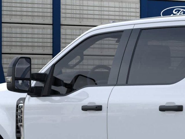 2026 Ford Super Duty F-350 SRW XL 2WD Crew Cab 179 WB 60 CA