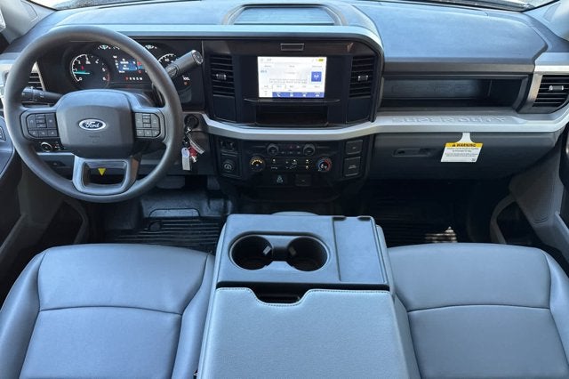 2026 Ford Super Duty F-350 SRW 2WD Crew Cab 179 WB 60 CA