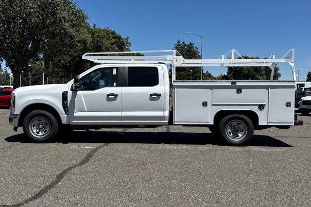 2026 Ford Super Duty F-350 SRW 2WD Crew Cab 179 WB 60 CA