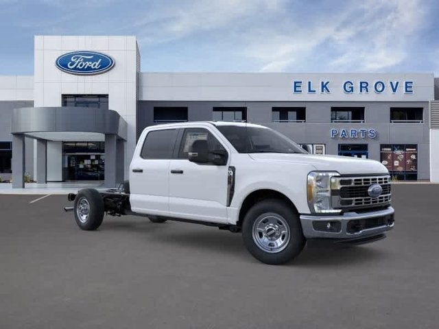 2026 Ford Super Duty F-350 SRW 2WD Crew Cab 179 WB 60 CA