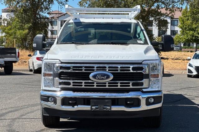 2025 Ford Super Duty F-350 SRW XL 2WD Crew Cab 179 WB 60 CA