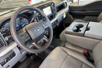 2025 Ford Super Duty F-350 SRW XL 2WD Crew Cab 179 WB 60 CA