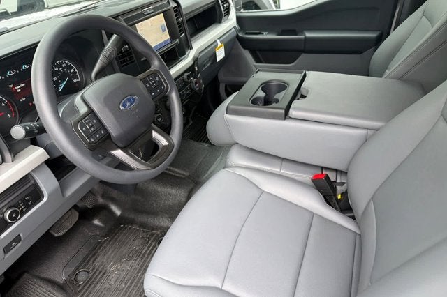 2026 Ford Super Duty F-350 SRW XL 4WD Crew Cab 179 WB 60 CA