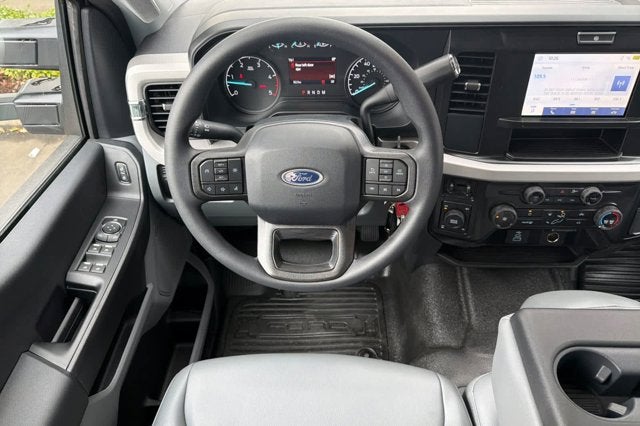 2026 Ford Super Duty F-350 SRW XL 4WD Crew Cab 179 WB 60 CA