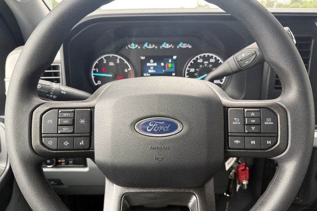 2026 Ford Super Duty F-350 SRW XL 4WD Crew Cab 179 WB 60 CA