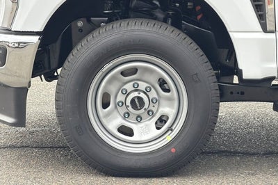 2026 Ford Super Duty F-350 SRW XL 4WD Crew Cab 179 WB 60 CA